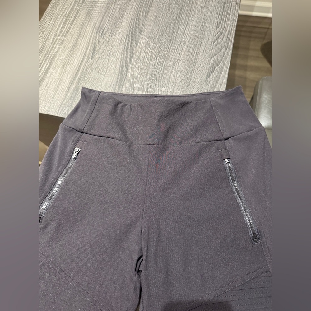 Athleta Black Hybrid Moto Tights - Picture 8 of 16
